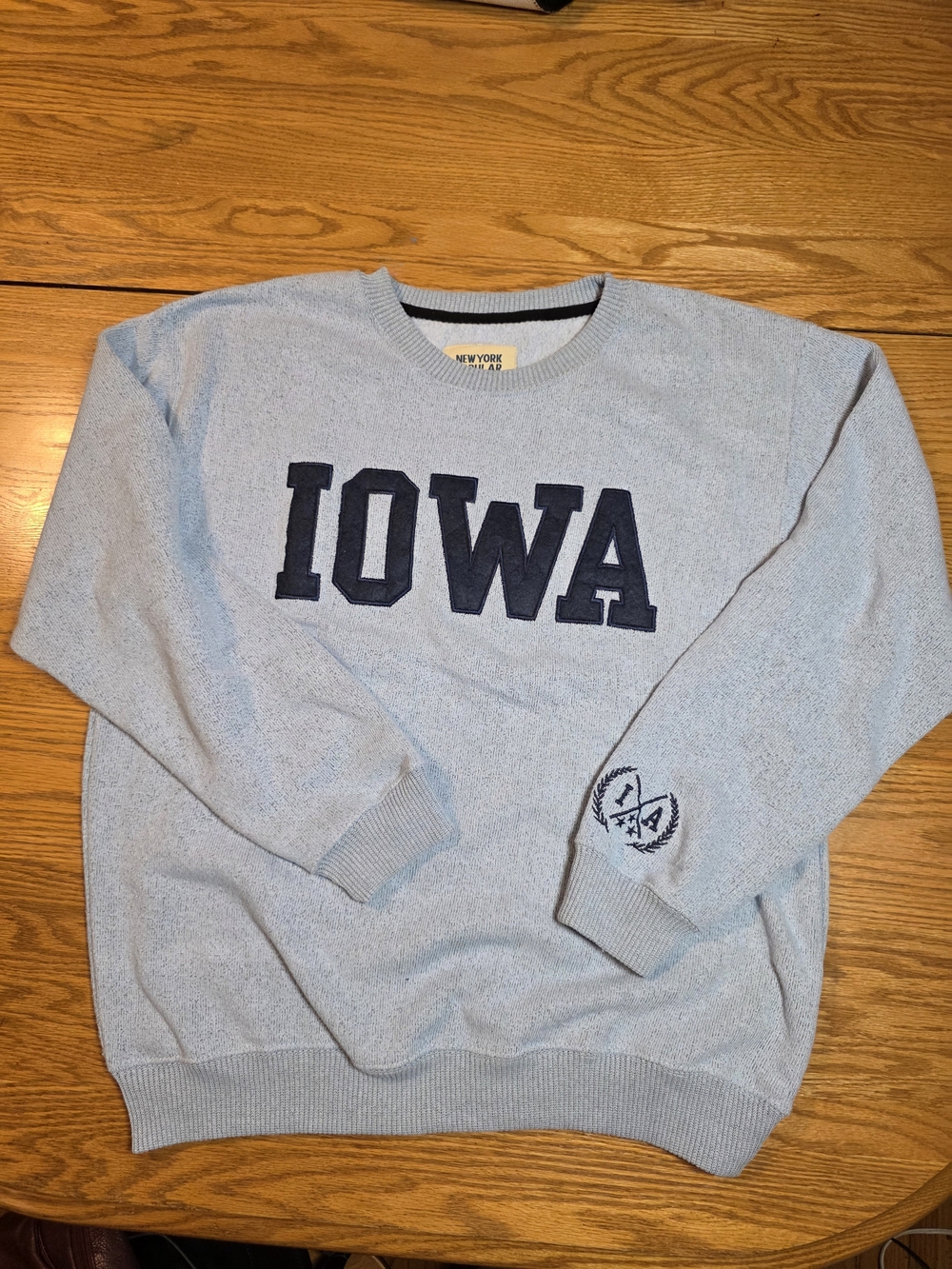 Iowa Crewneck Sweatshirt New York Popular Large Blue Collegiate Embroidered